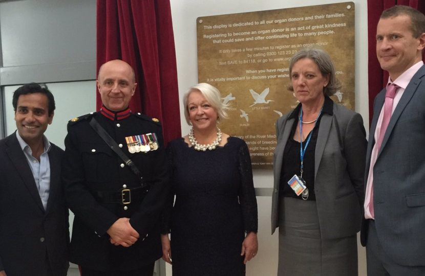 Rehman Chishti MP at the organ donation artwork opening, Medway Maritime Hospital