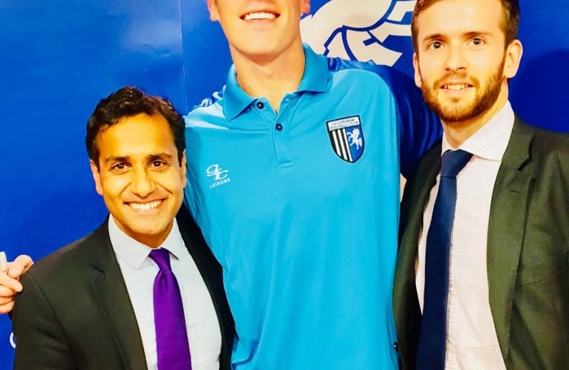 Rehman presents Tom Eaves with Man of the Match award