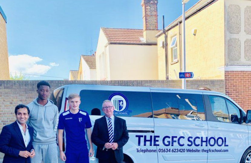 Rehman with Gills school students and Gills FC Chairman