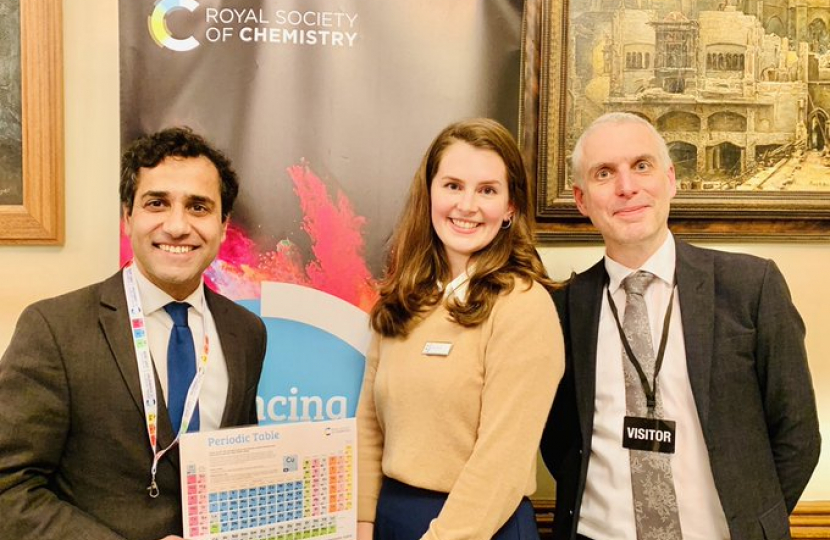 Rehman meets members of the Royal Society of Chemistry