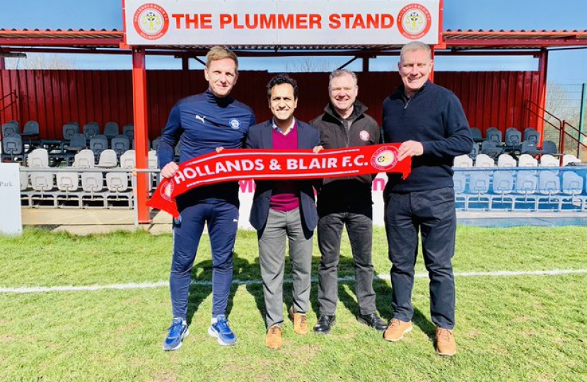 Rehman visits Hollands & Blair FC