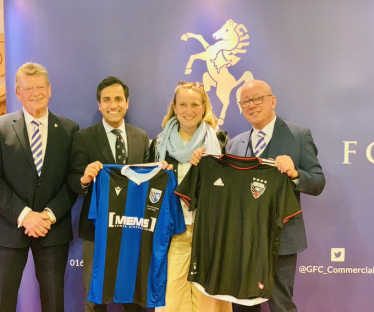 Rehman welcomes US visitor Brooke Bennett to Gillingham FC